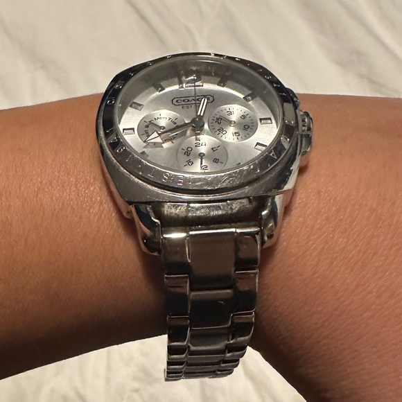 Coach Chronograph Watch - Picture 4 of 8